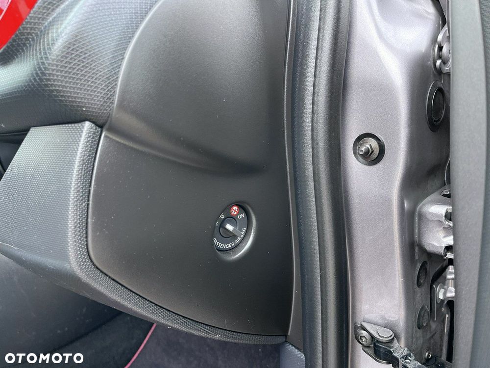 Renault Clio - 20