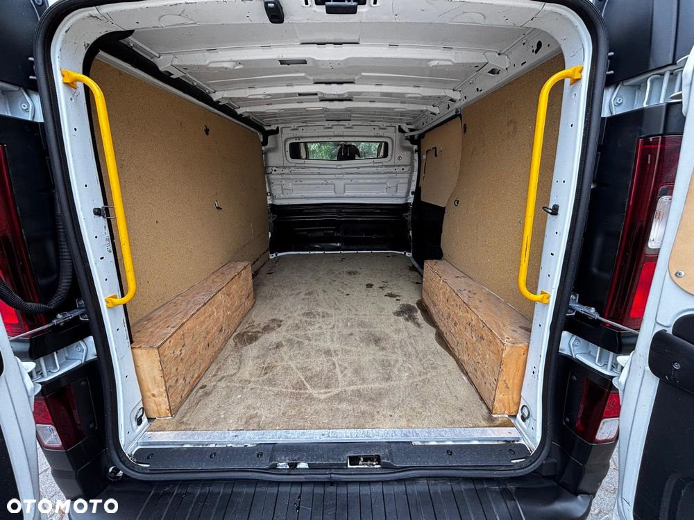 Renault TRAFIC - 9