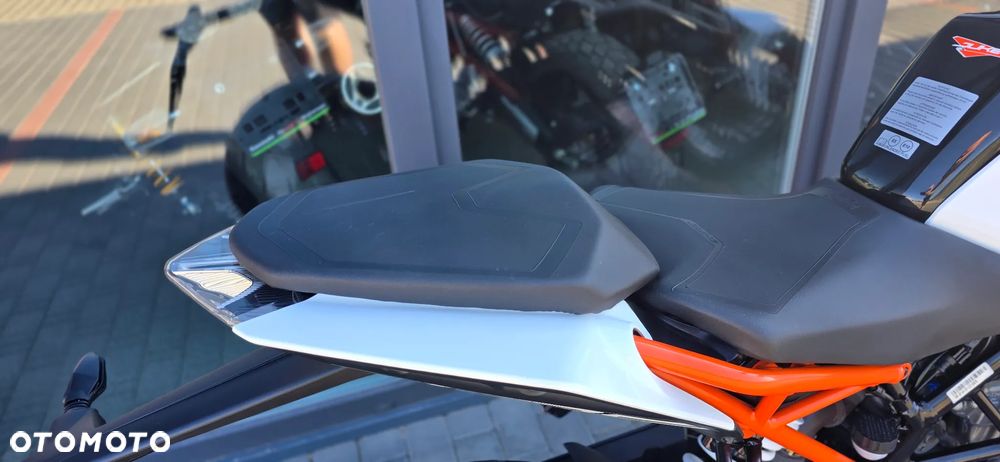 KTM Duke - 17