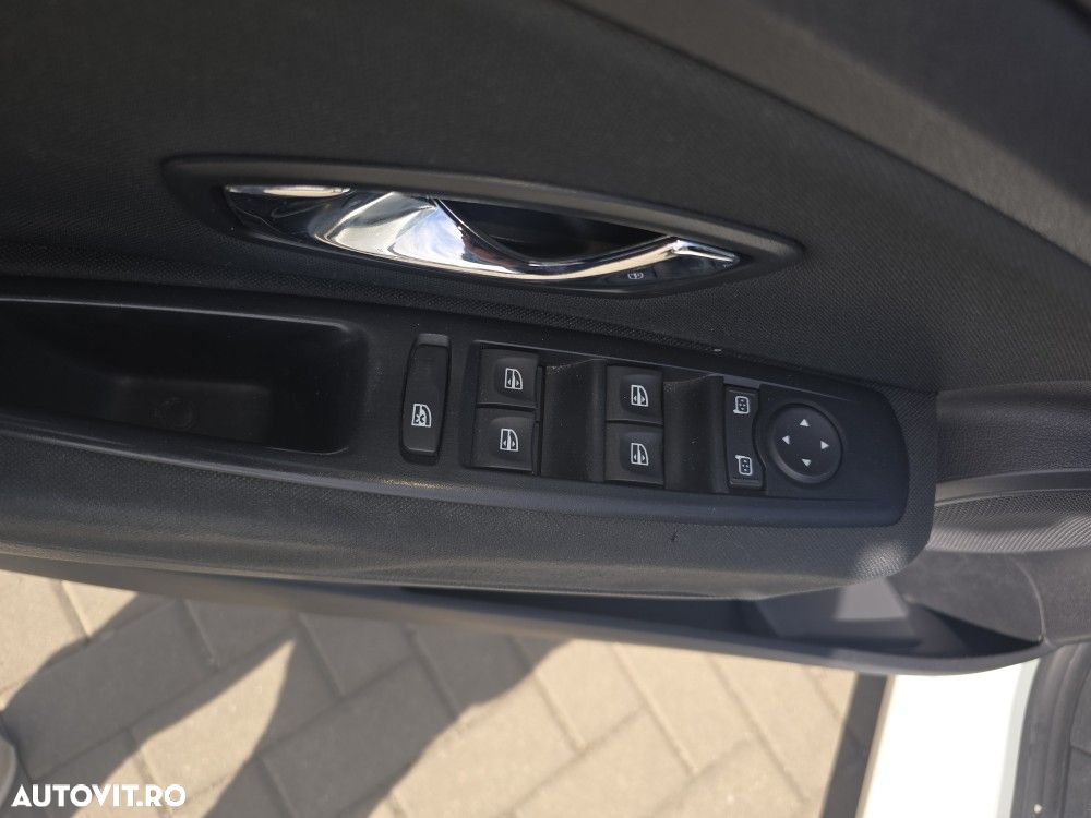 Renault Megane ENERGY dCi 110 Start & Stop Dynamique - 17