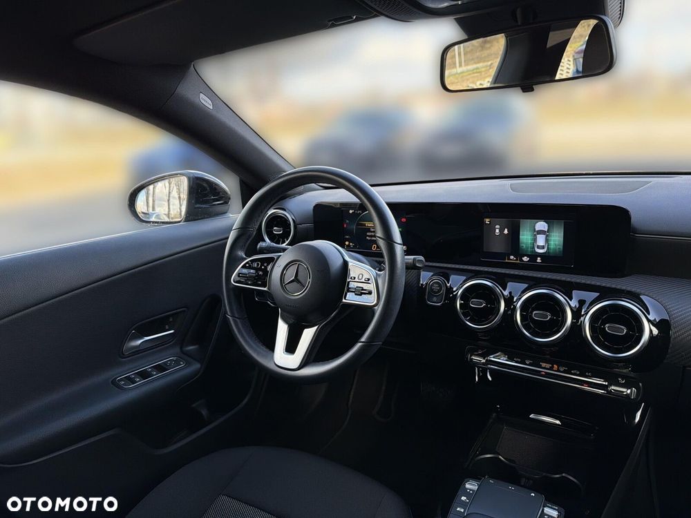 Mercedes-Benz CLA - 16