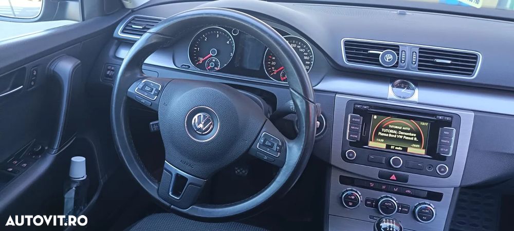 Volkswagen Passat - 13