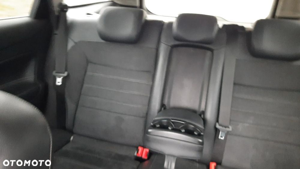 Ford Mondeo SW 2.2 TDCi Trend - 34