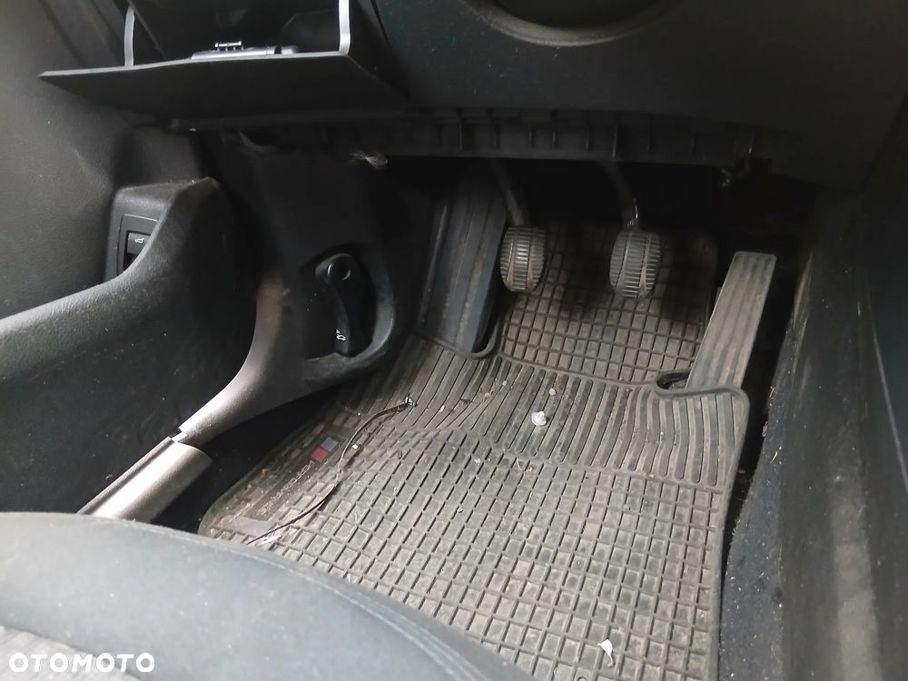 BMW Seria 2 218i Advantage - 8