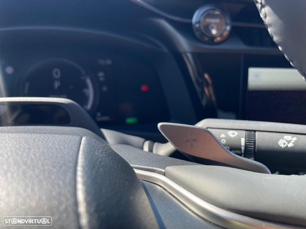 Lexus RZ 450e Premium Monotone c/ mala elétrica - 26