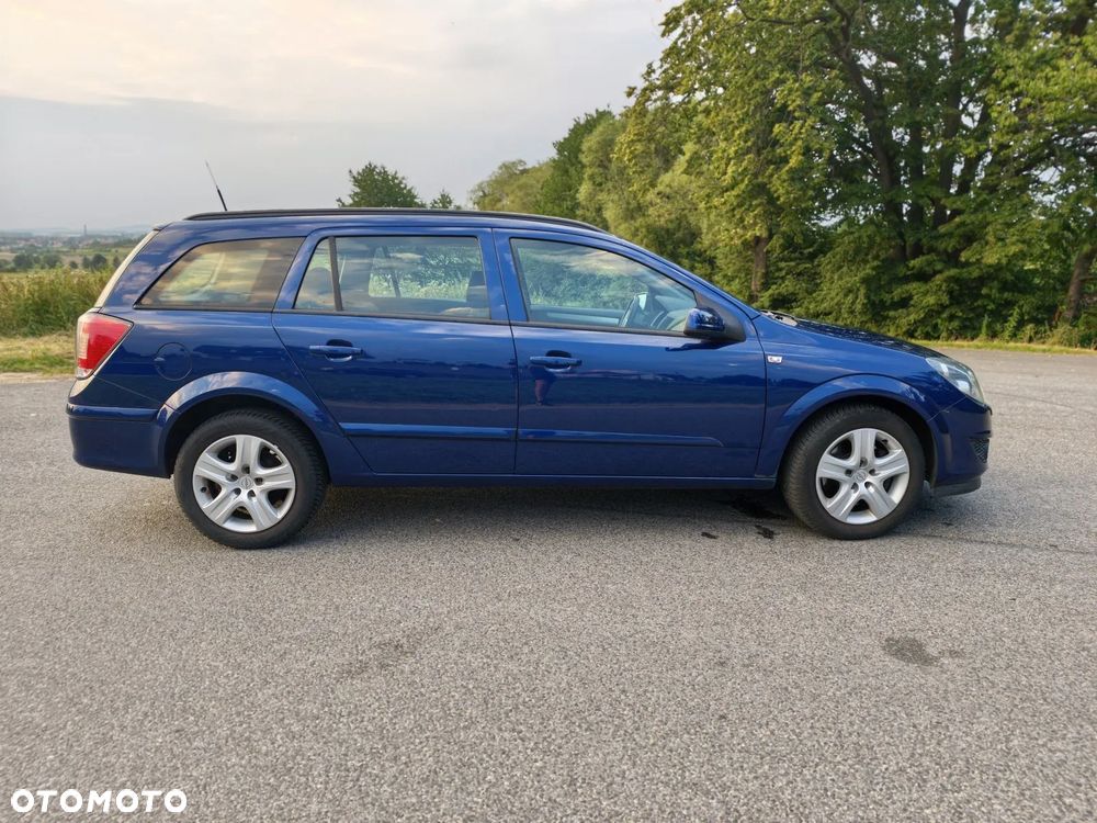 Opel Astra 1.9 CDTI DPF Cosmo - 5
