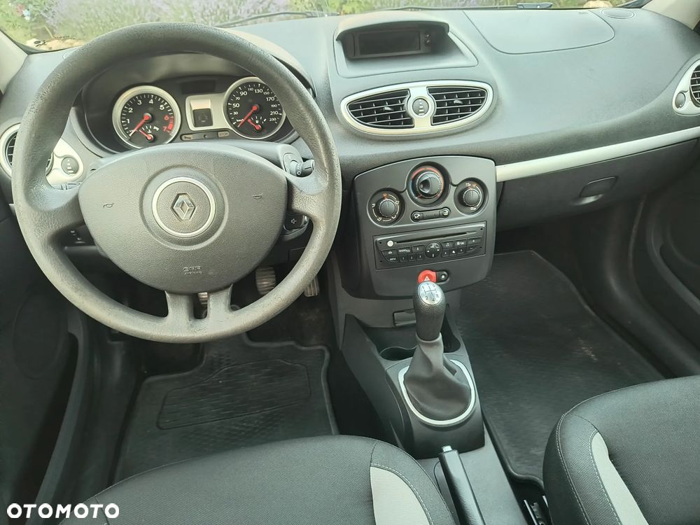 Renault Clio 1.2 16V Night&Day - 15