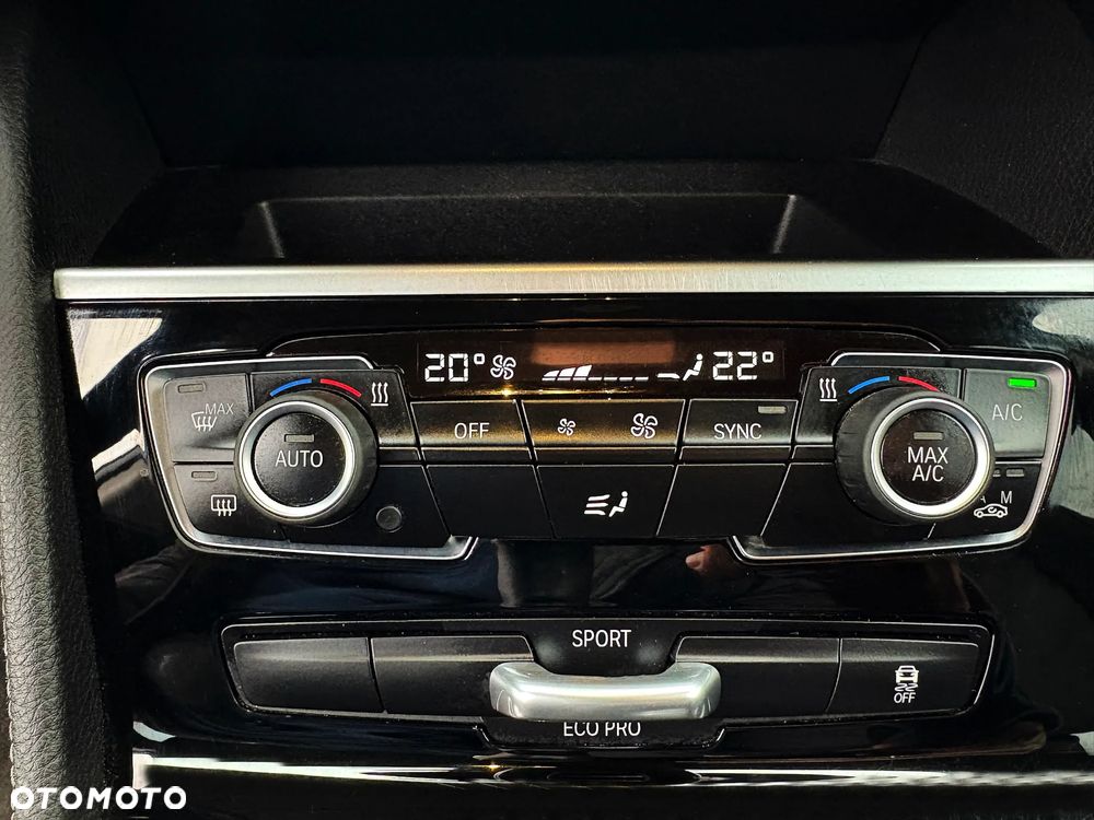 BMW Seria 2 218d Luxury Line - 23