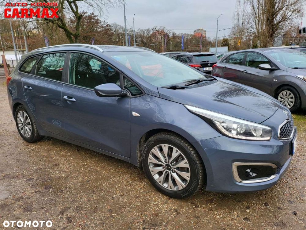 Kia Ceed - 9