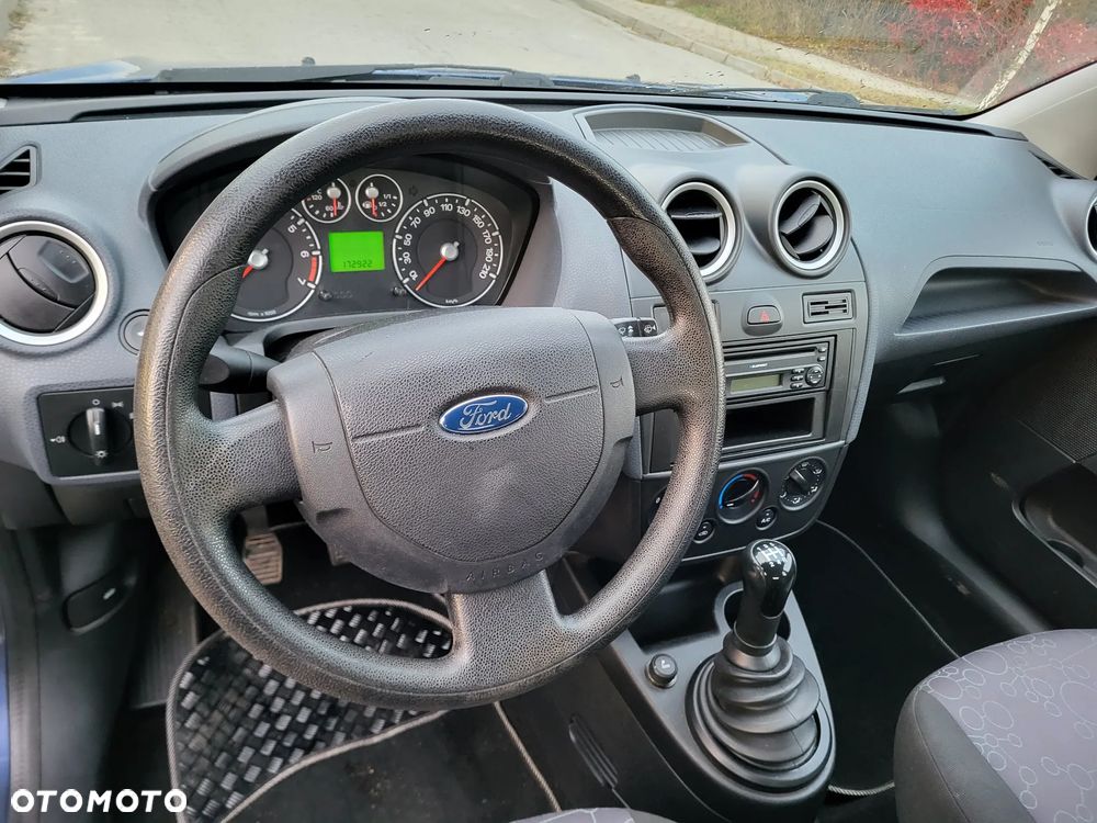 Ford Fiesta 1.3 Trend - 15