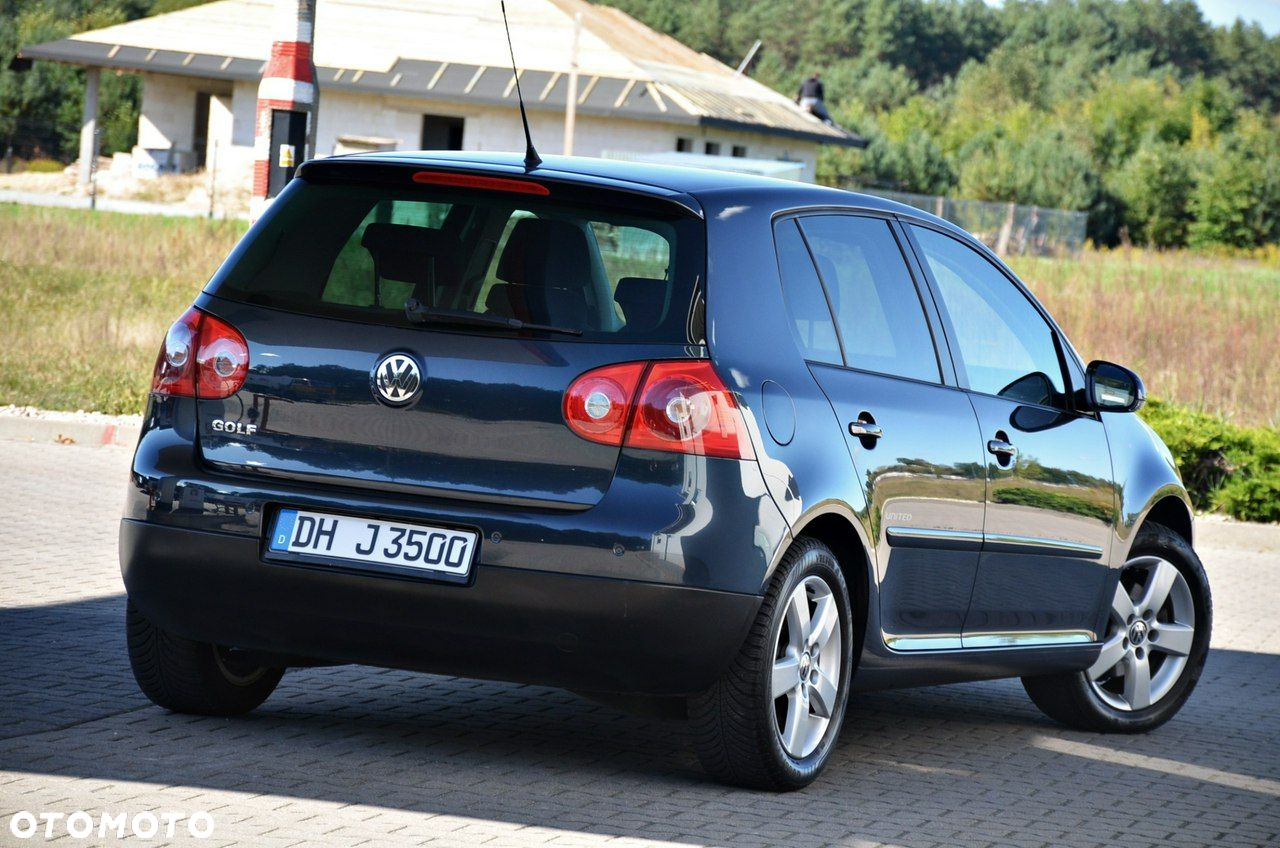 Volkswagen Golf - 12
