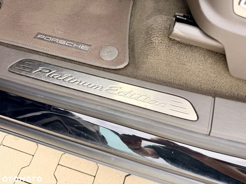 Porsche Cayenne Standard - 24