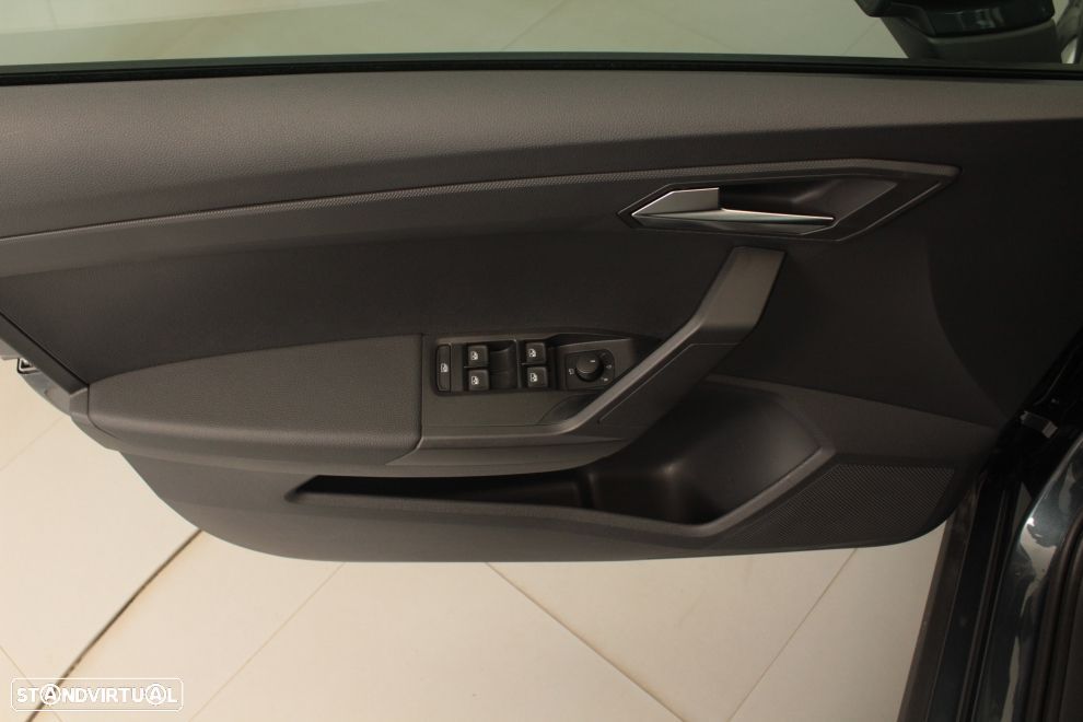 SEAT Arona 1.0 TSI Style - 29