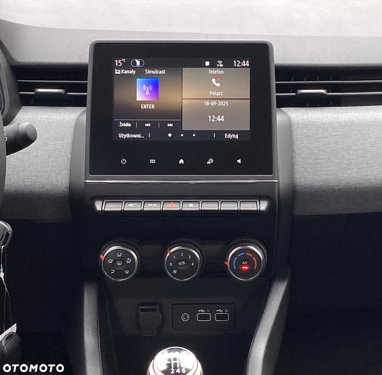 Renault Clio - 11