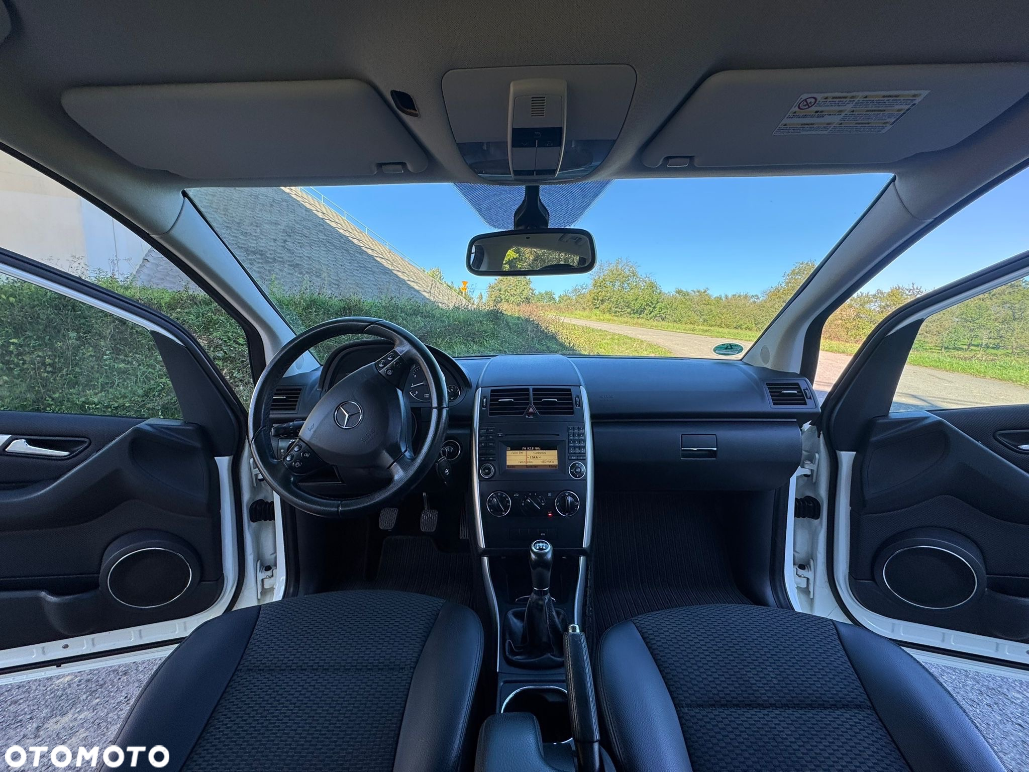 Mercedes-Benz Klasa A 160 BlueEFFICIENCY Special Edition - 8