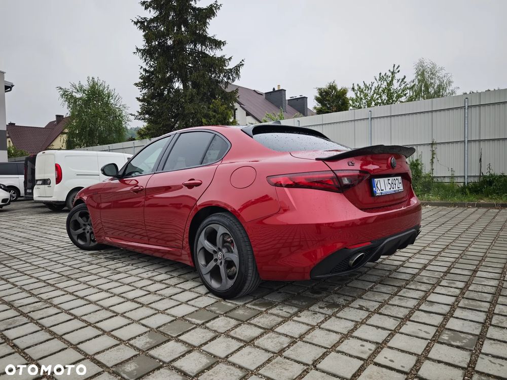 Alfa Romeo Giulia 2.0 Turbo TI Q4 - 4