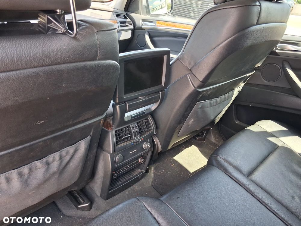 BMW X5 xDrive35d - 11