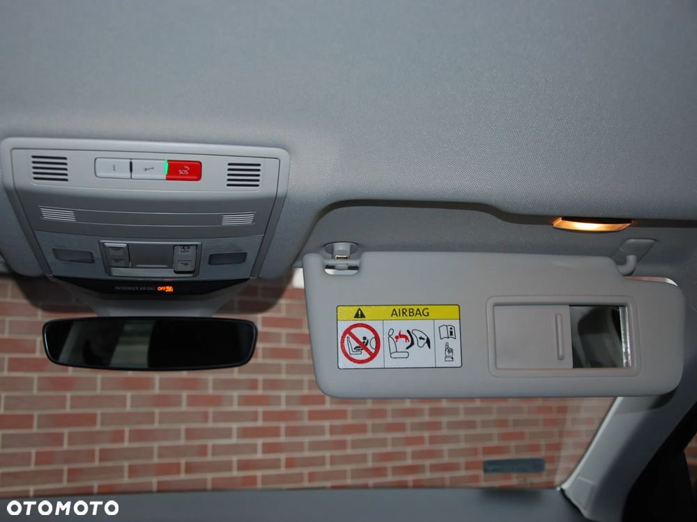 Volkswagen T-Roc 1.5 TSI Life DSG - 36