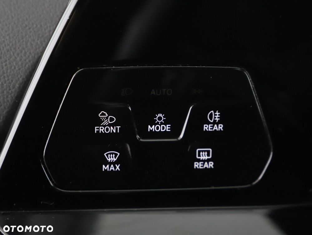 Volkswagen Golf Variant - 14