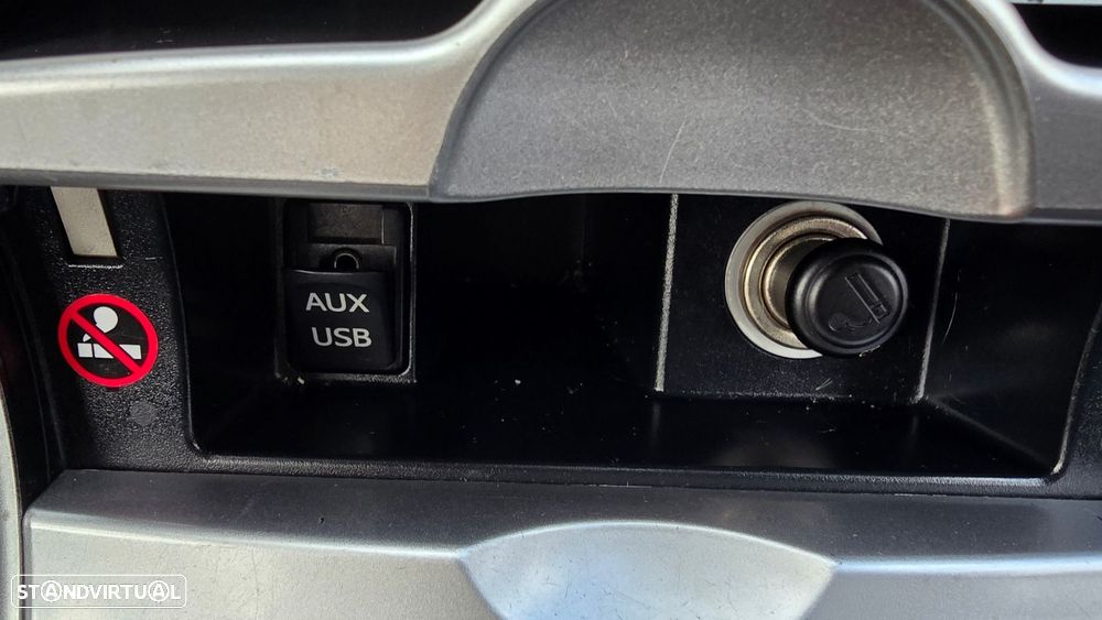 Toyota Corolla 1.4 D-4D - 19