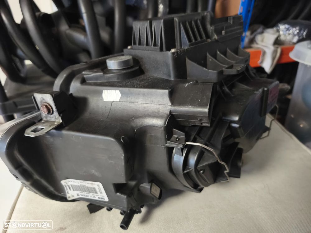 Farol esquerdo bi-xenon Led BMW serie 1 E87 E82 M1 - 6