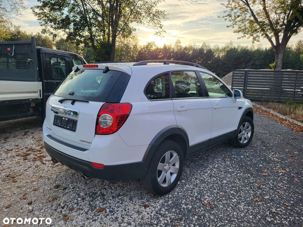 Chevrolet Captiva 2.4 LS FWD - 13