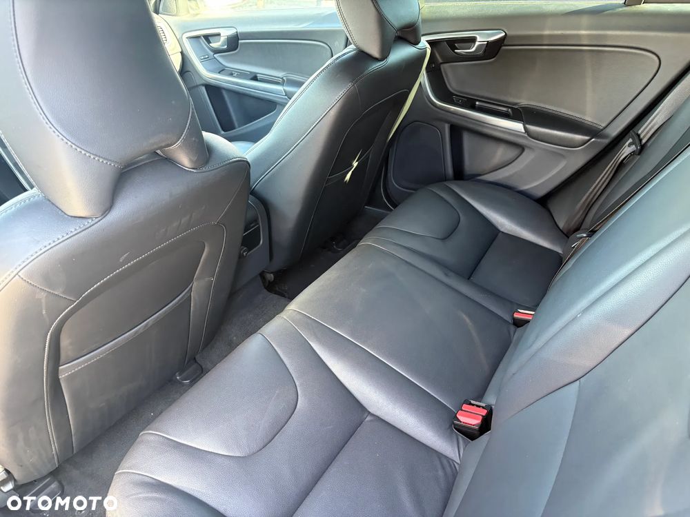 Volvo V60 - 8