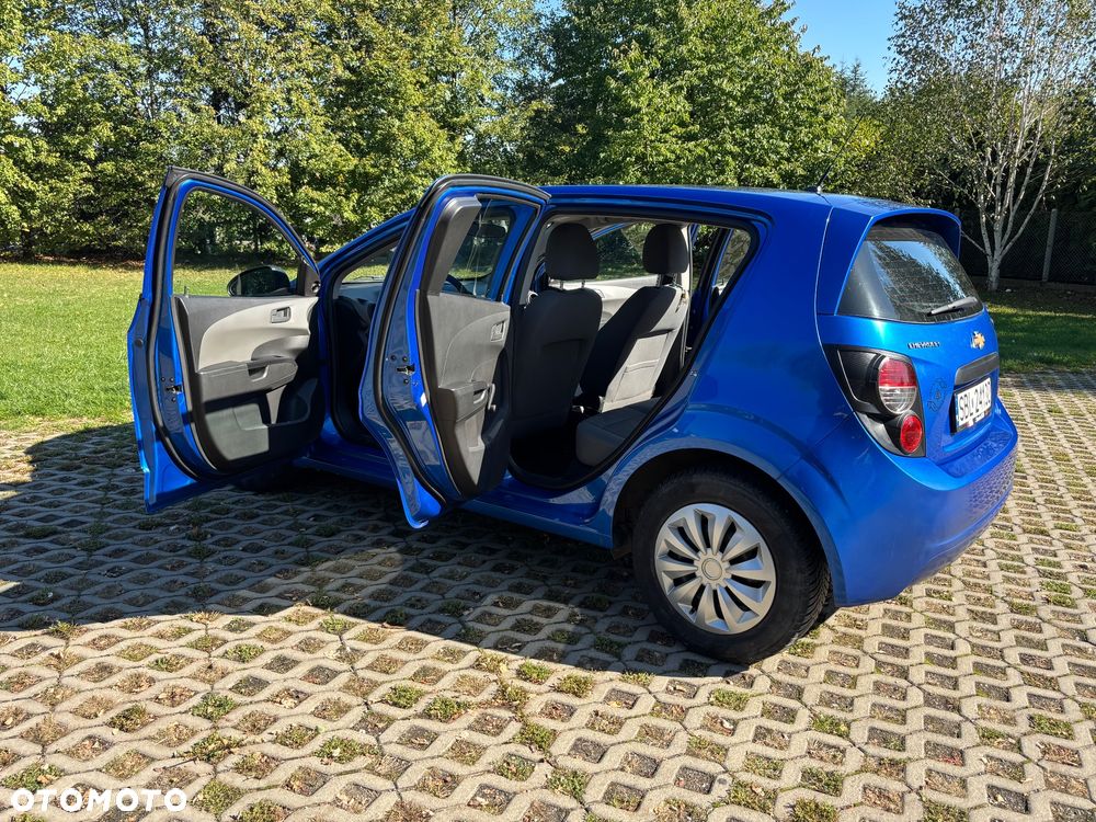 Chevrolet Aveo 1.2 LS - 12