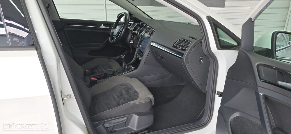 VW Golf - 18