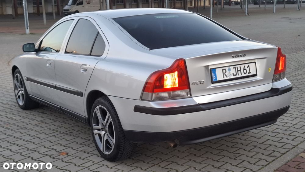 Volvo S60 2.4 Momentum - 9