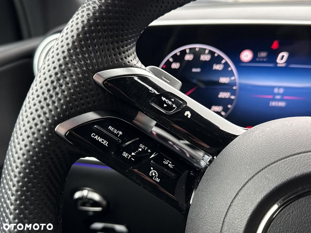 Mercedes-Benz GLC - 19