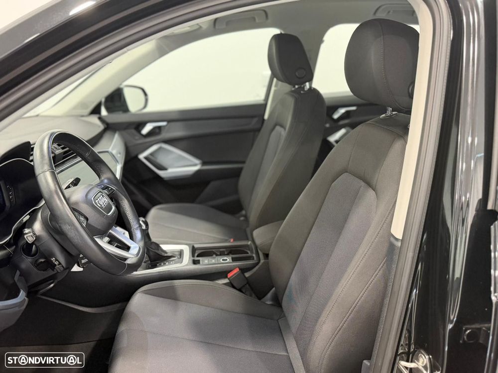 Audi Q3 45 TFSIe S tronic - 4