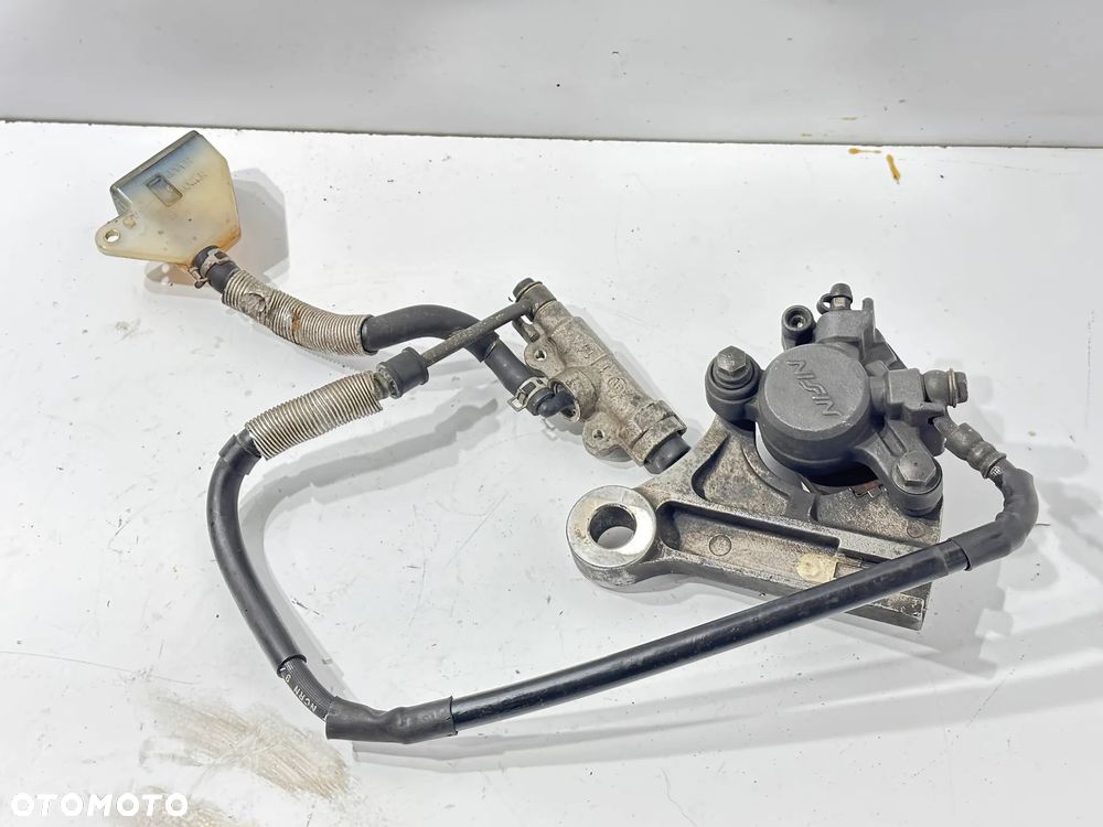 Zacisk pompa tył  Suzuki XF 650 FreeWind - 1