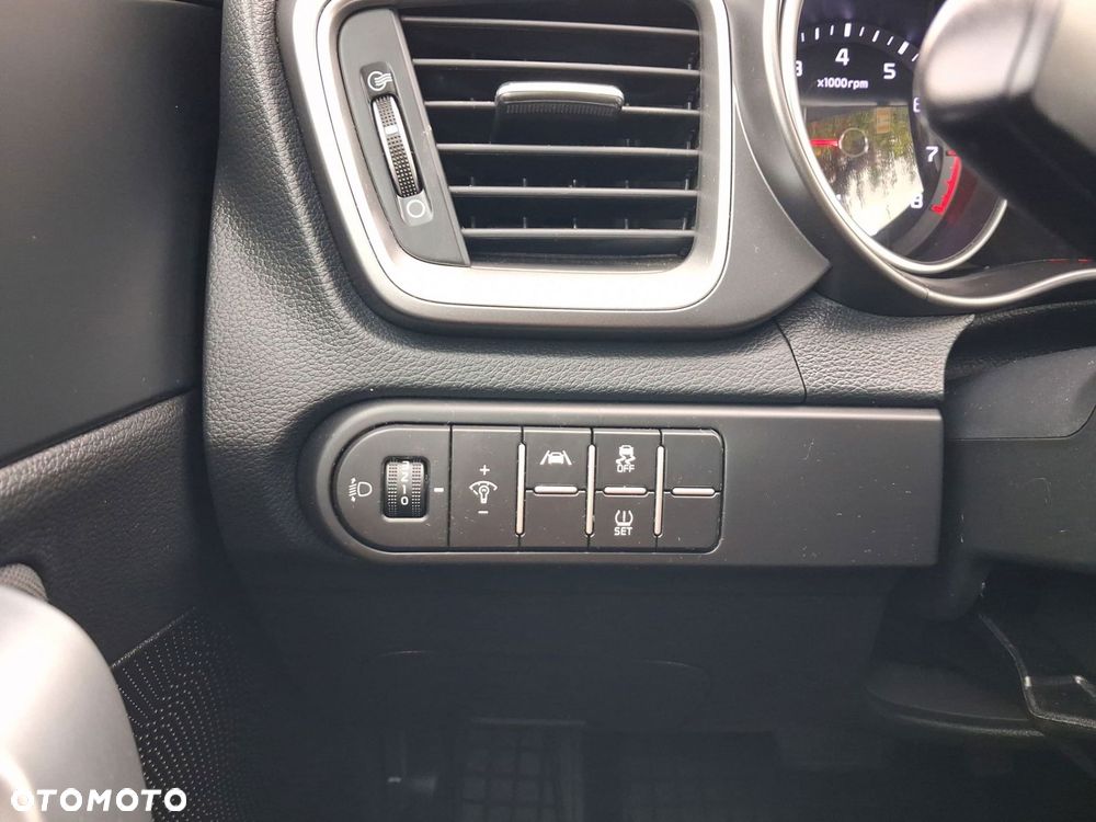 Kia XCeed 1.5 T-GDI M DCT - 20