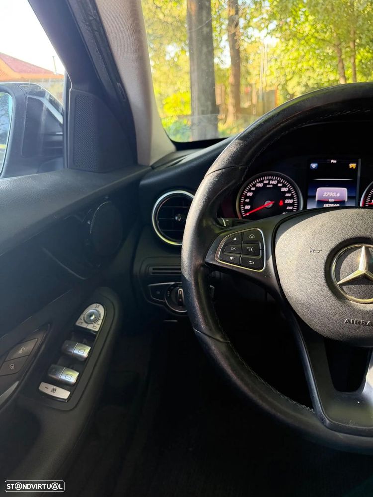 Mercedes-Benz C 200 d Avantgarde - 27