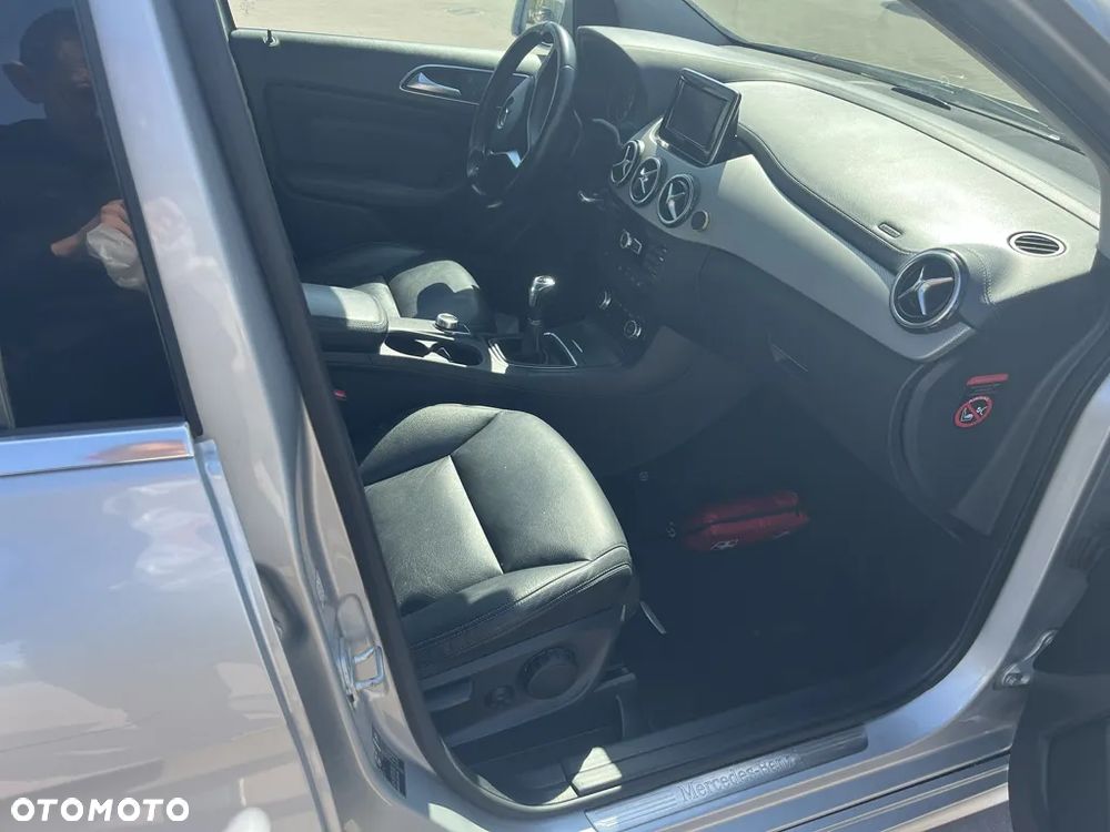 Mercedes-Benz Klasa B 180 CDI - 13