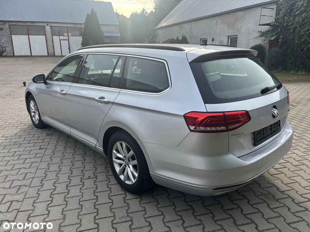 Volkswagen Passat - 6