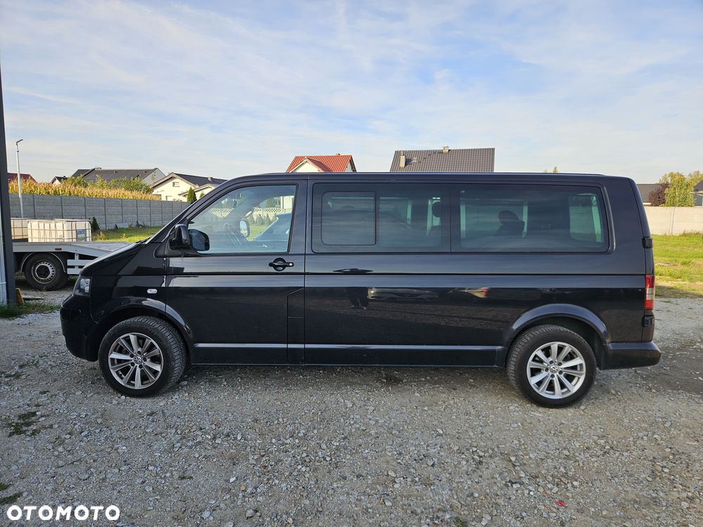 Volkswagen Caravelle - 6