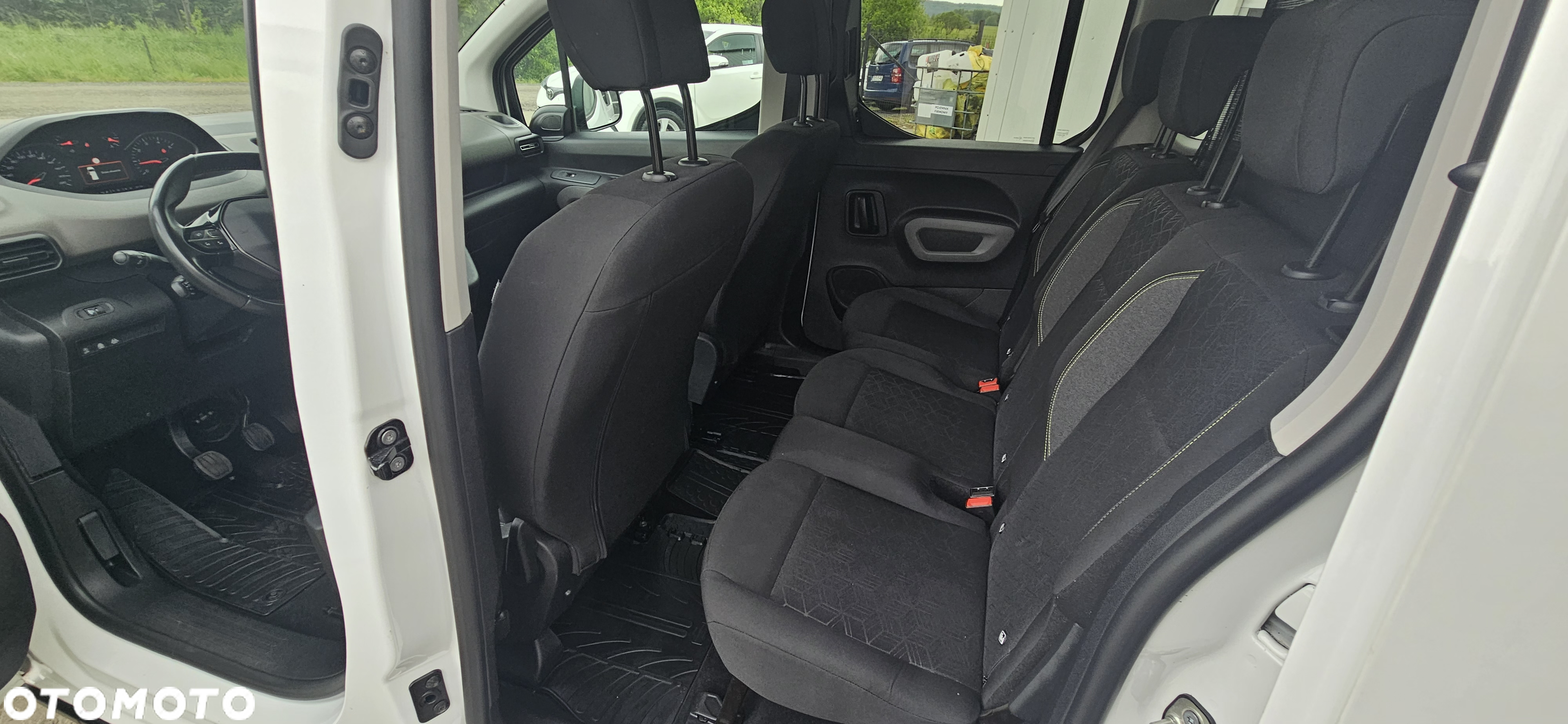 Peugeot Rifter 1.5 BlueHDI Active - 10
