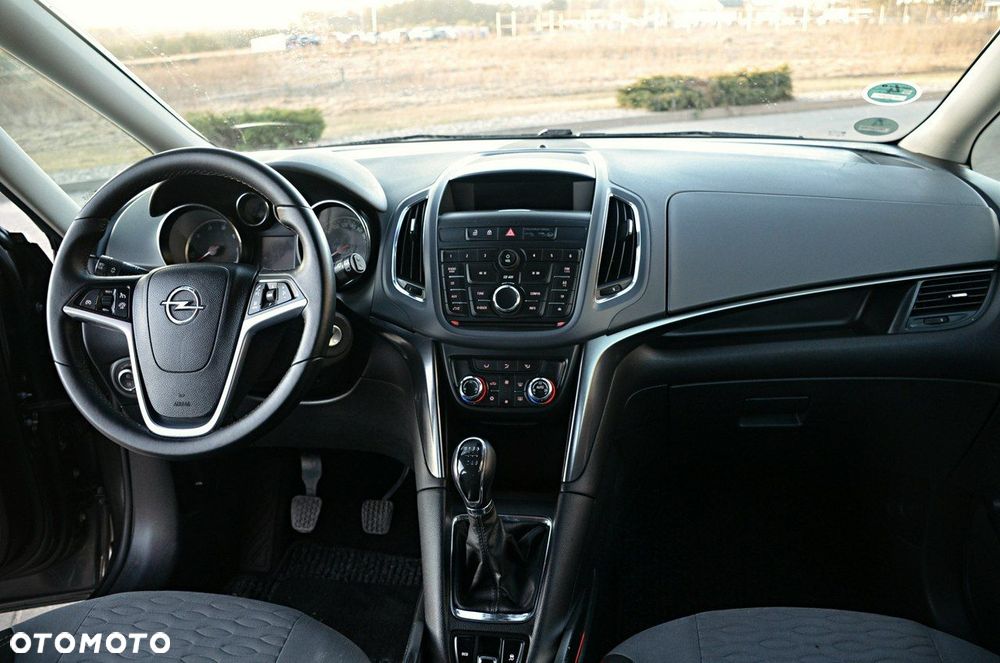 Opel Zafira - 22