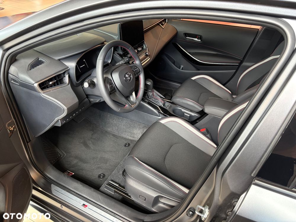 Toyota Corolla 2.0 Hybrid GR Sport - 8