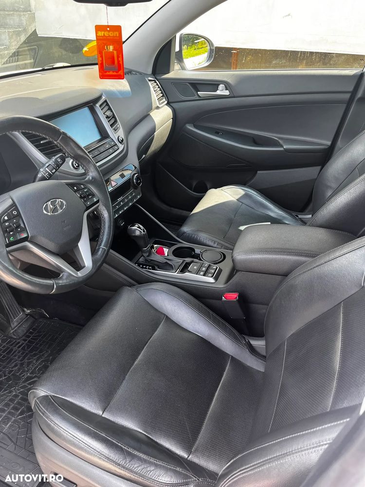Hyundai Tucson 2.0 CRDI 4WD 6AT Luxury+ - 9
