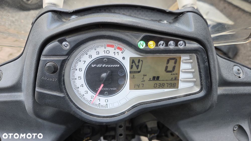 Suzuki V-STROM - 5