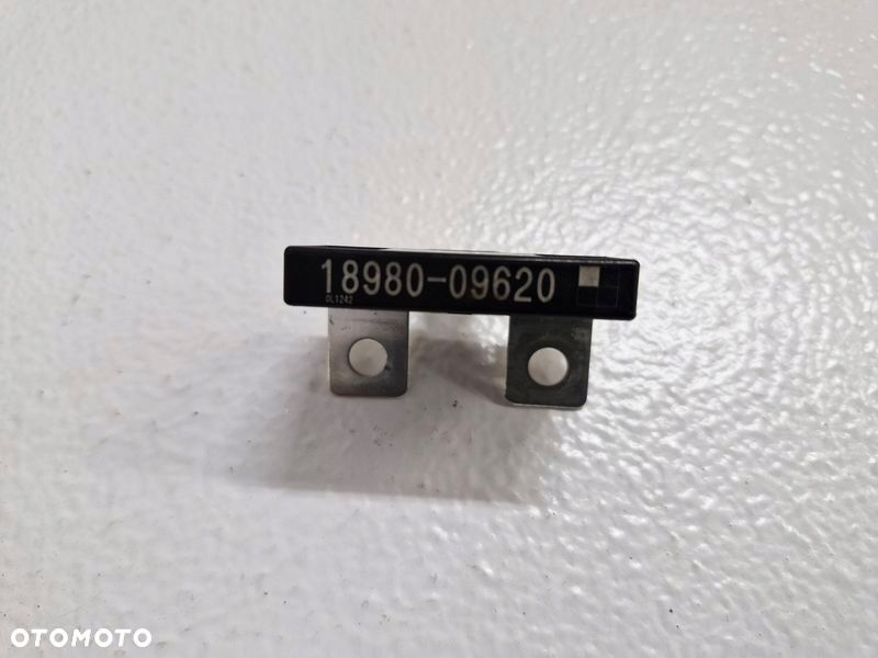 HYUNDAI KONA I 1 NIRO IONIQ BEZPIECZNIK ZESPOLONY 18980-09620 - 2