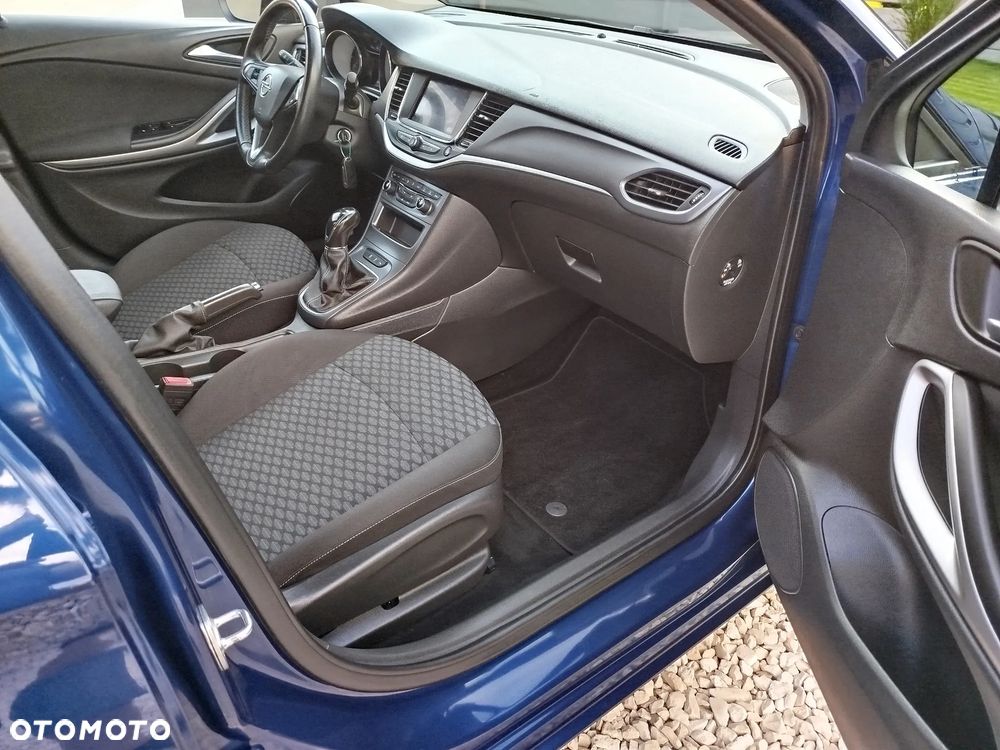 Opel Astra 1.2 Turbo - 8