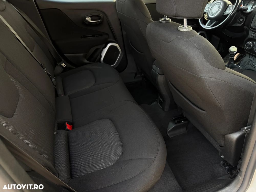 Jeep Renegade - 13