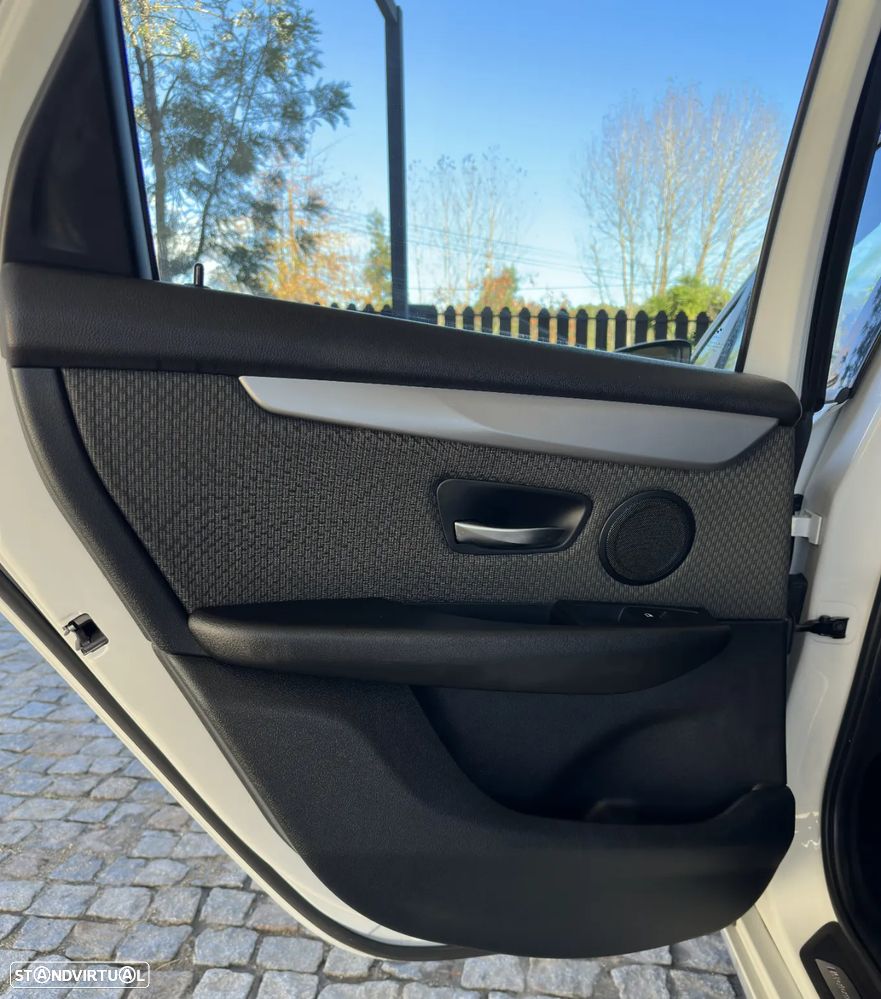 BMW 216 Active Tourer d Advantage - 13