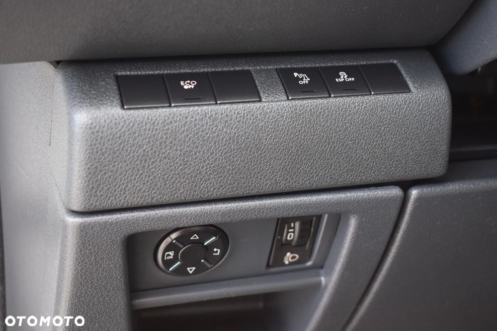 Peugeot 3008 2.0 HYbrid4 - 25