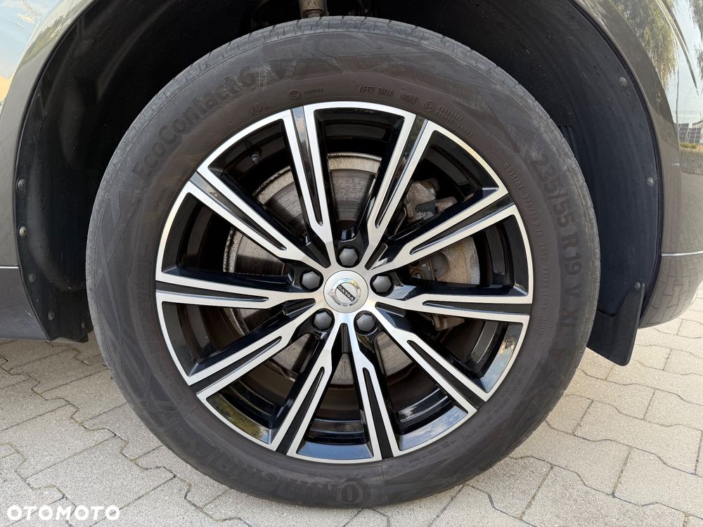 Volvo XC 60 T6 AWD Plug-In Hybrid Inscription - 9