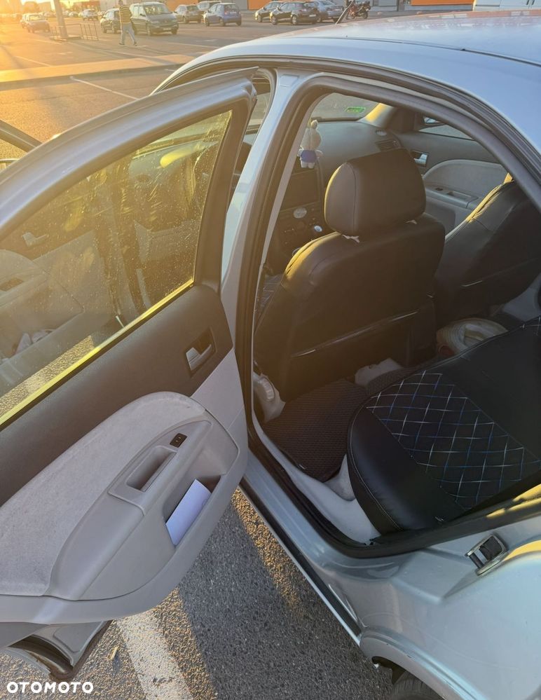 Ford Mondeo - 9